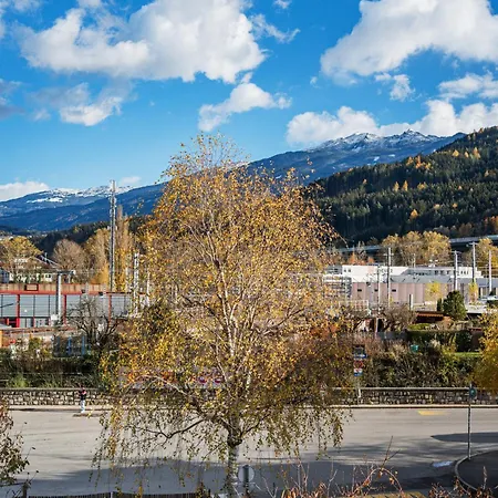 アパートホテル Innsbruck City Chalet 3*