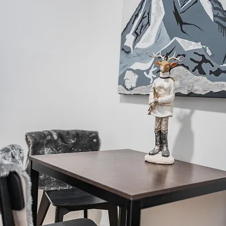 Innsbruck City Chalet 아파트호텔