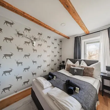 Innsbruck City Chalet