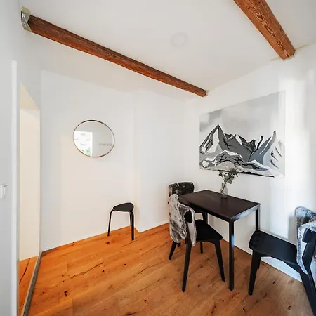 מלון דירות Innsbruck City Chalet אינסברוק