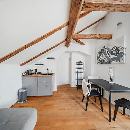 Innsbruck City Chalet 3* インスブルック