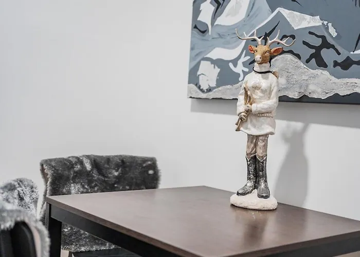 Innsbruck City Chalet Aparthotel