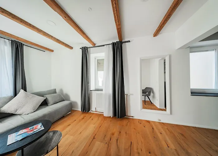 Innsbruck City Chalet 3*