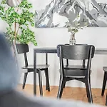 Innsbruck City Chalet 3*