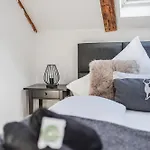 Innsbruck City Chalet 公寓式酒店 3*